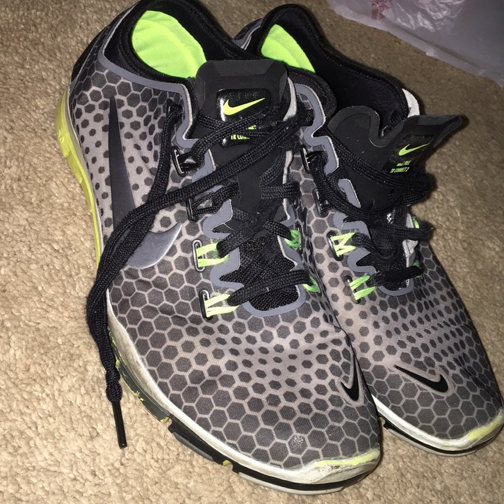 Nike running sneakers lime green & black size 8.5